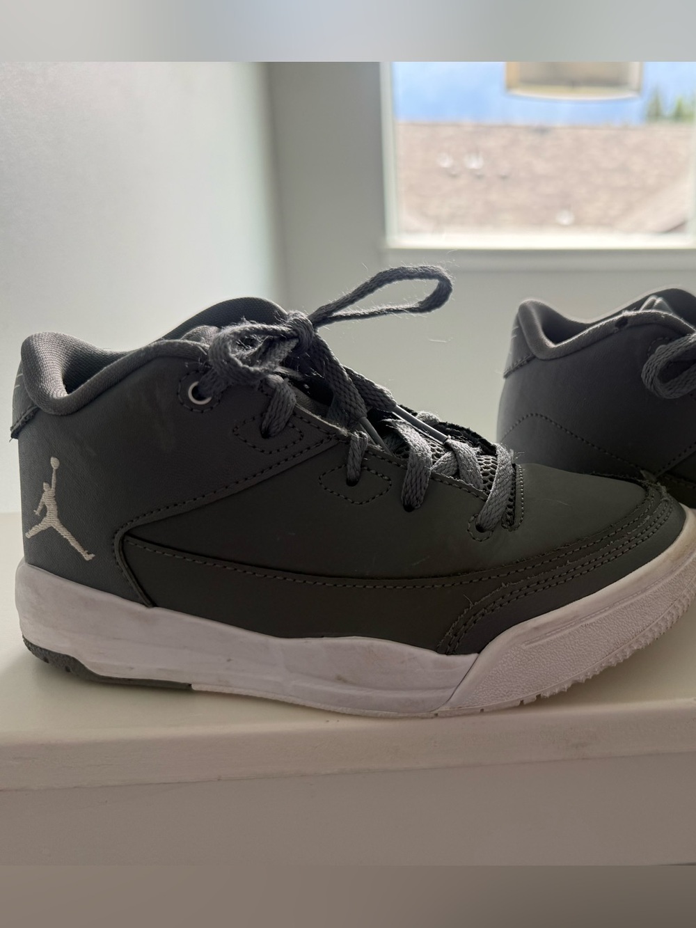 Jordan Kids Mid-Top Sneakers in Gray and White